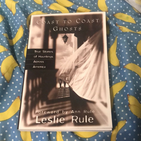 Ghost Book New no blemishes - Picture 2 of 4